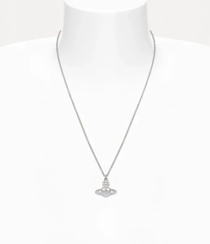 Man. Collar con colgante Concetta Man. Collar con colgante Concetta