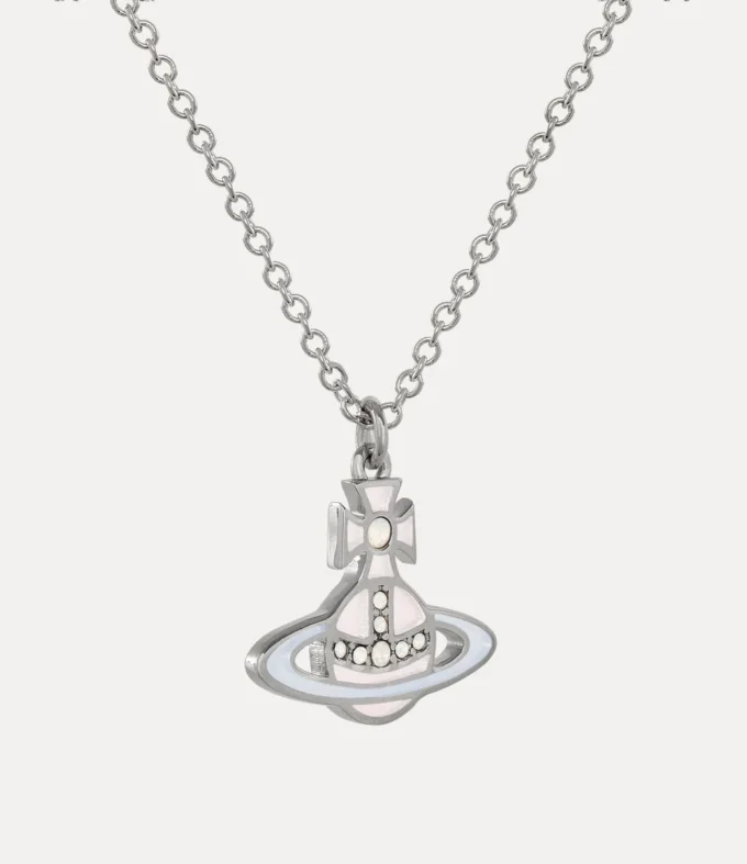 Man. Collar con colgante Concetta Man. Collar con colgante Concetta