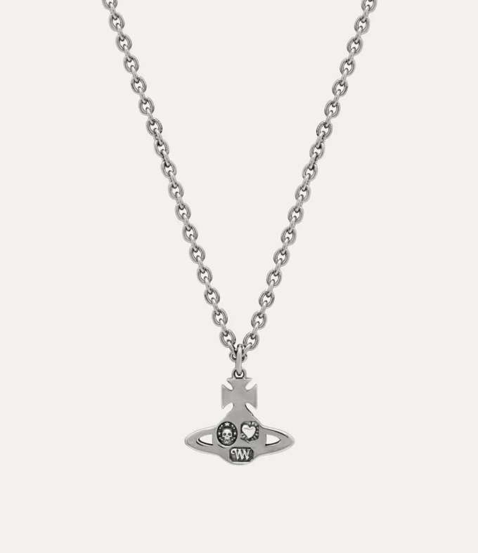 Man. Collar con colgante Crispin Man. Collar con colgante Crispin